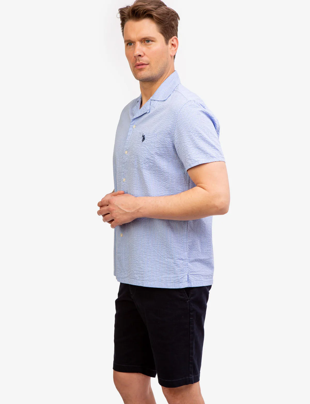 CONVERTIBLE COLLAR SEERSUCKER STRIPE SHIRT