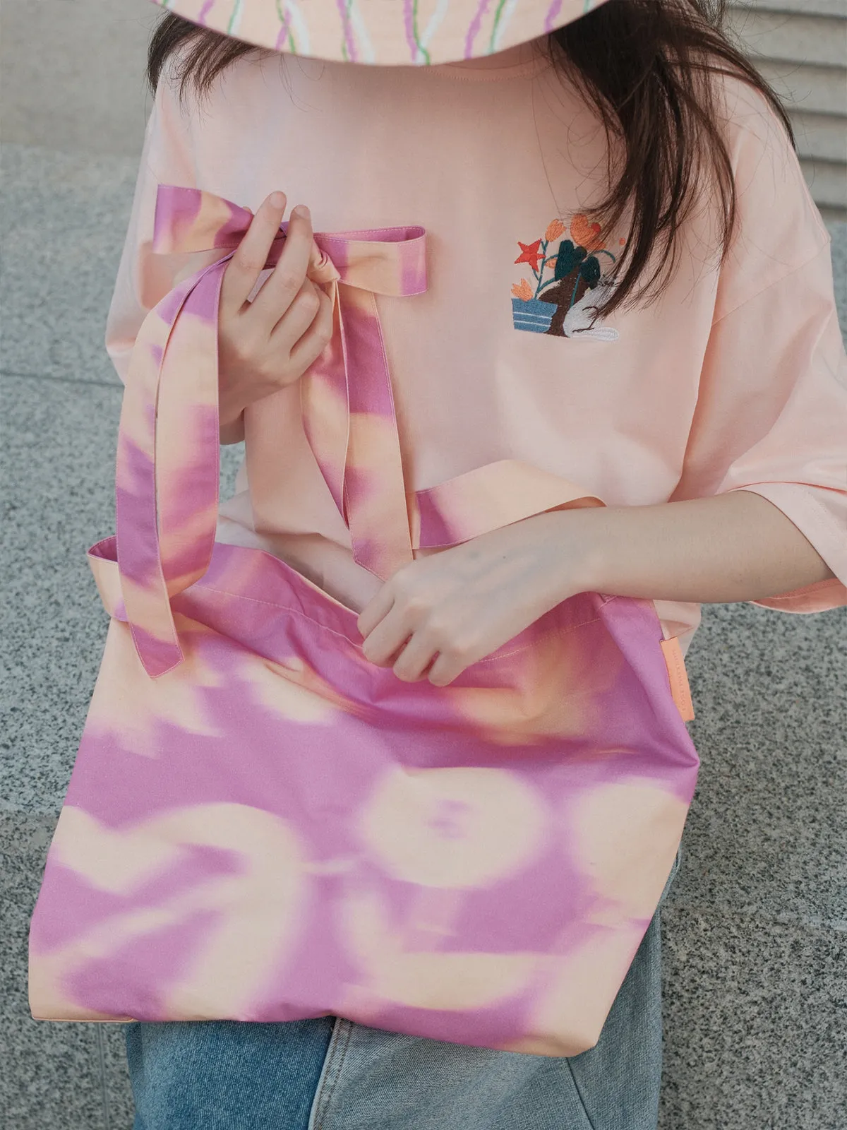 FRIDA x LOST PATTERN "Frida's Dream" Cotton Crossbody Bag - Pink