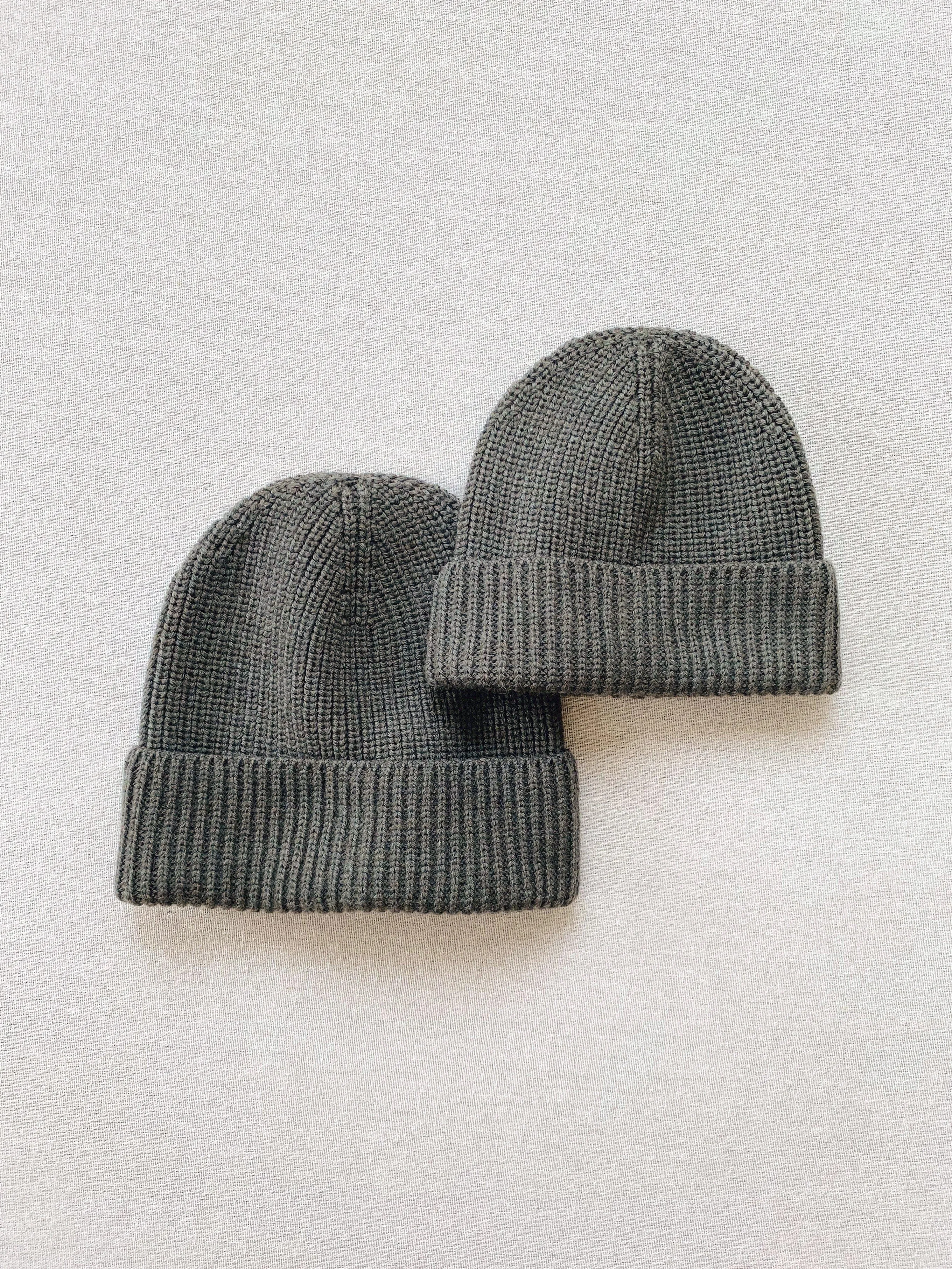 kids merino wool ribbed beanie in pine