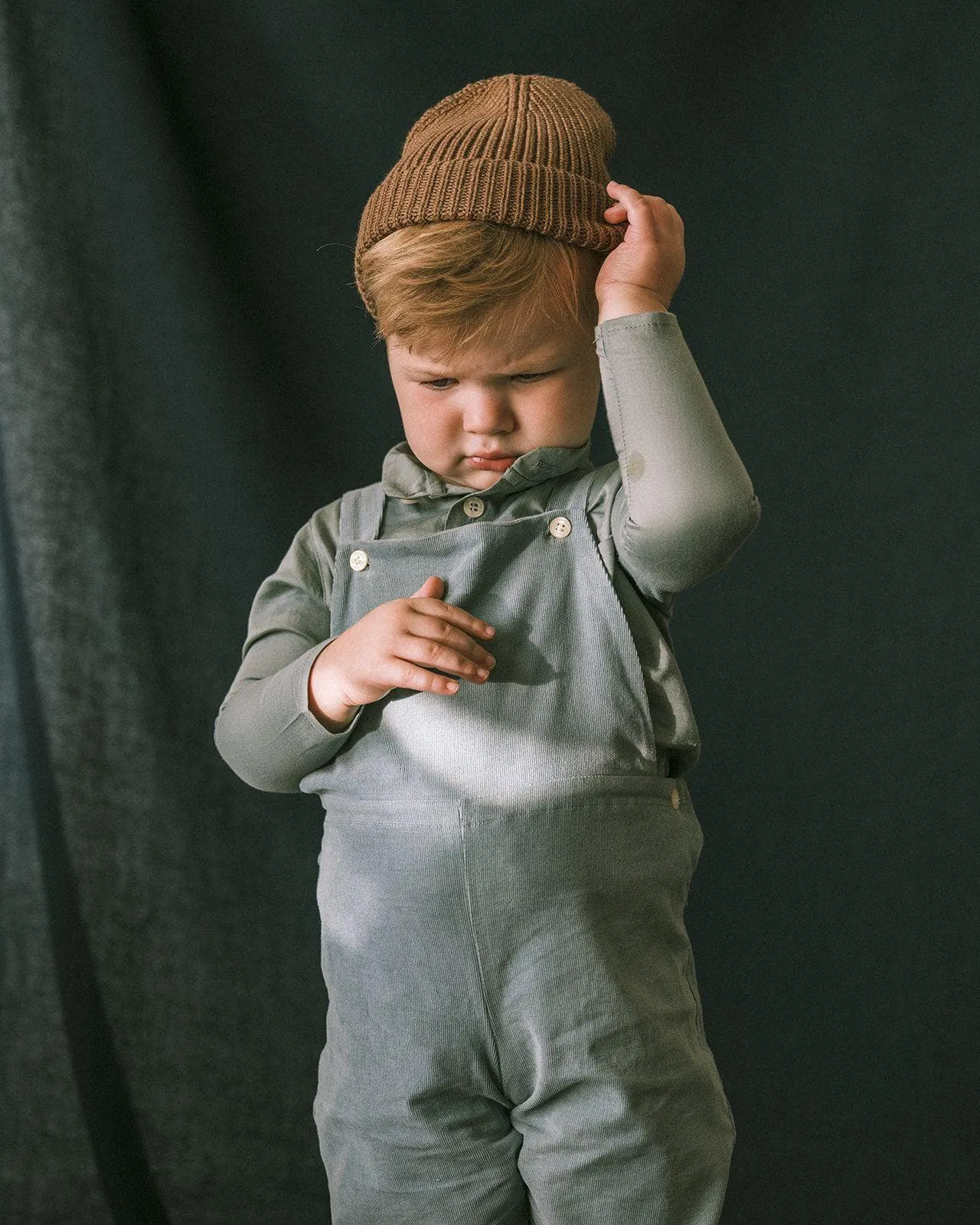 kids merino wool ribbed beanie in pine