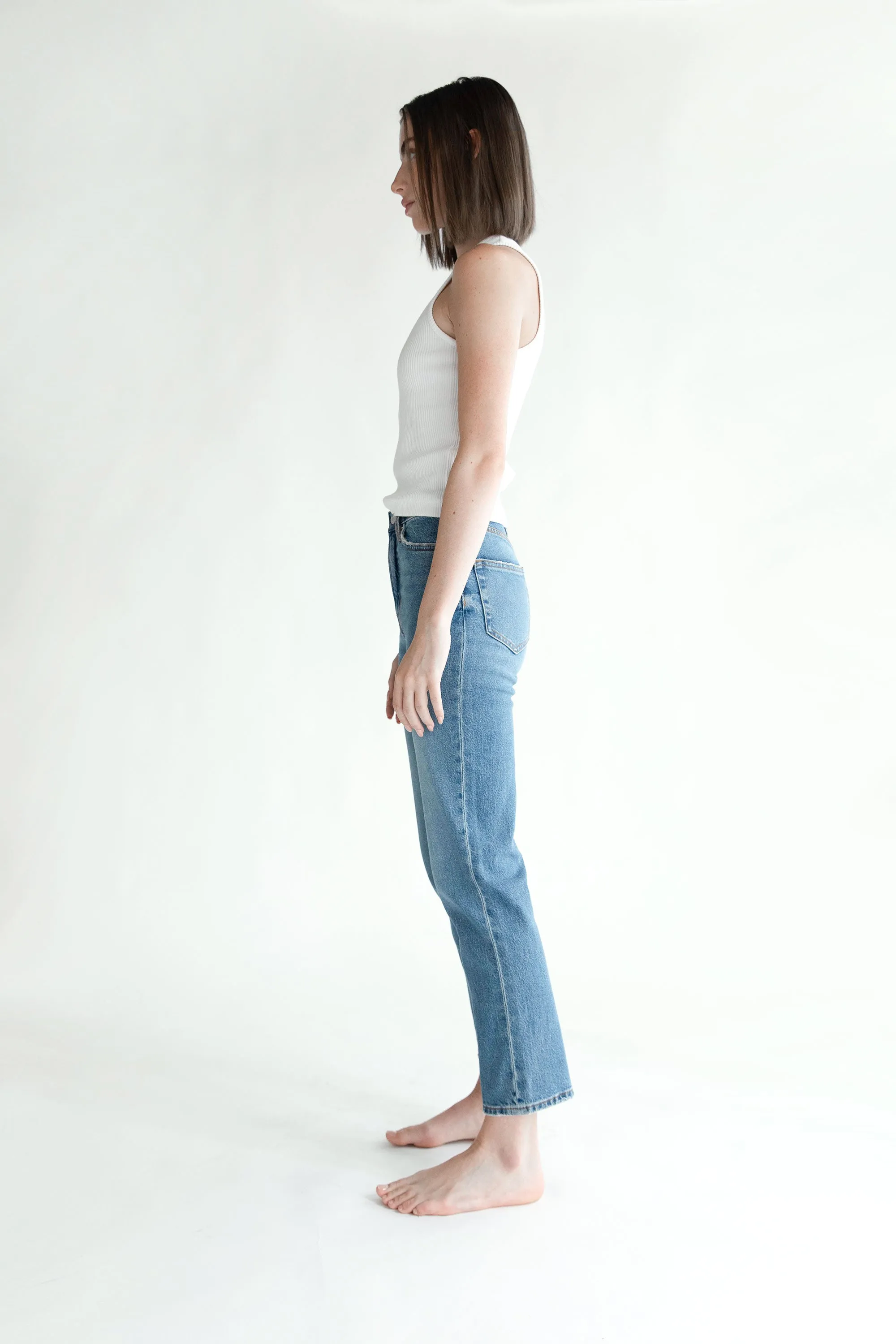 OAK ESSENTIAL STRAIGHT LEG HIGH-RISE JEAN