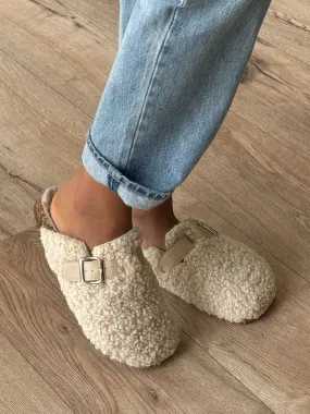 Teddy Buckle Clogs | Ivory