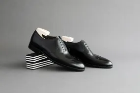 TwoFiveZero.Downtown Plain Wingtip Oxfords From Calf Leather